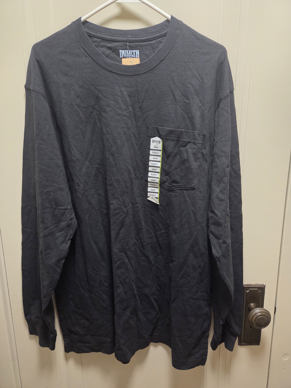 Duluth Trading Co Men's Long Sleeve Pocket Tee in Charcoal Black Medium